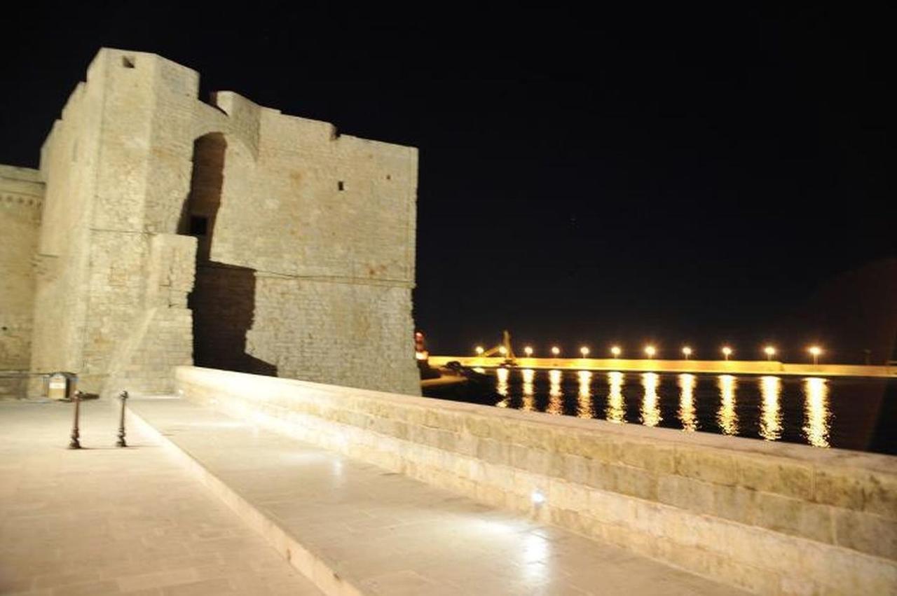 Casa Castello Villa โมโนโปลี ภายนอก รูปภาพ